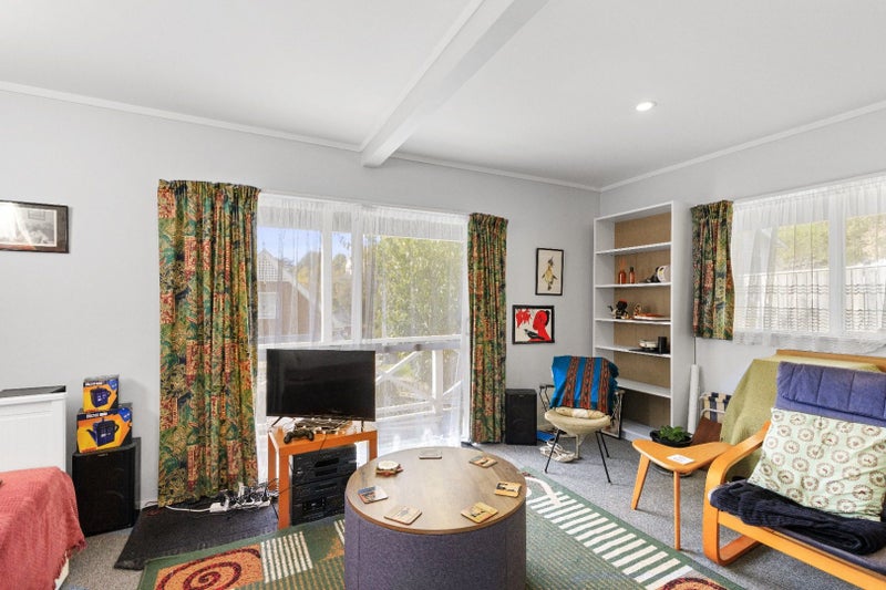 44 Moffitt Street, Vogeltown, Wellington - Carousel 2