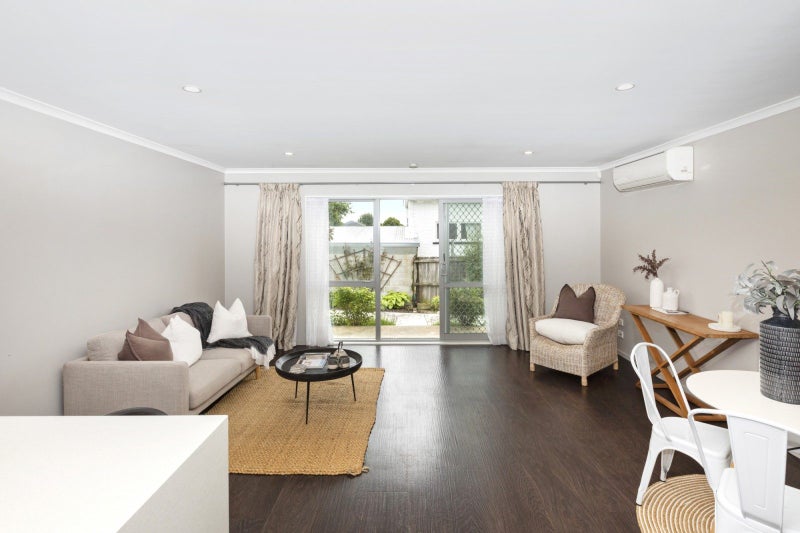 2/50 Charles Street, Waltham, Christchurch - Carousel 2