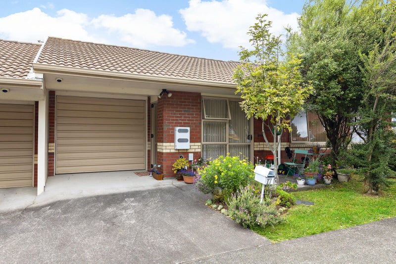 17/379 Swanson Road, Ranui, Auckland - Carousel 1