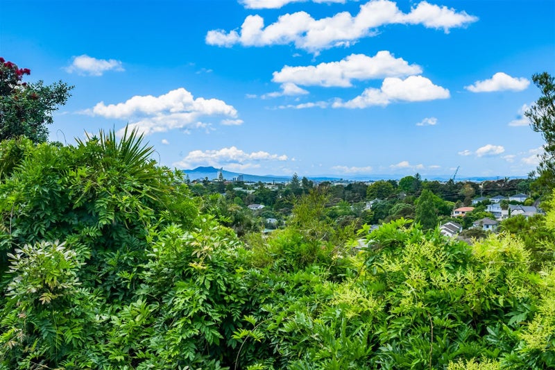 327C Glenfield Road, Glenfield, Auckland - Carousel 22