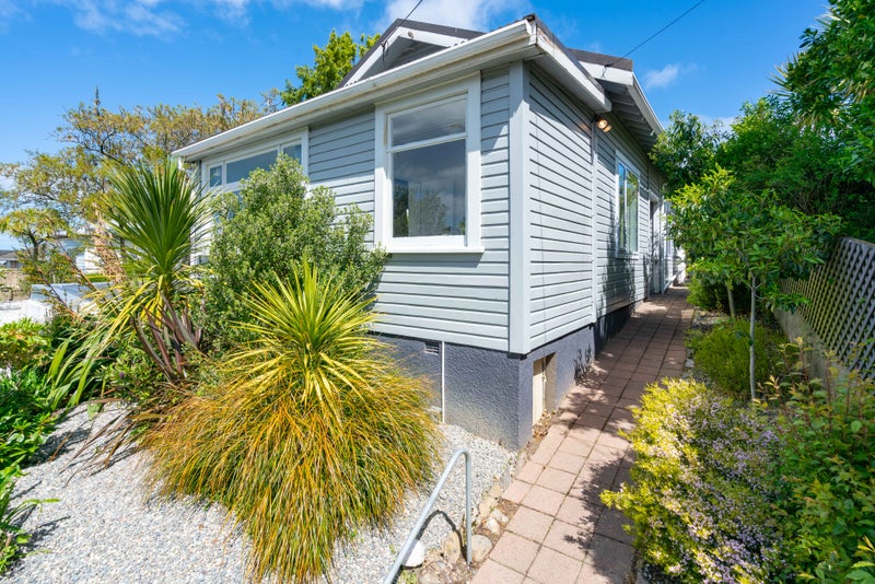 4 Ventnor Street, Mornington, Dunedin - Carousel 1