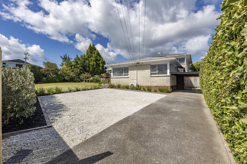 64 West Coast Road, Glen Eden, Auckland - Carousel 2