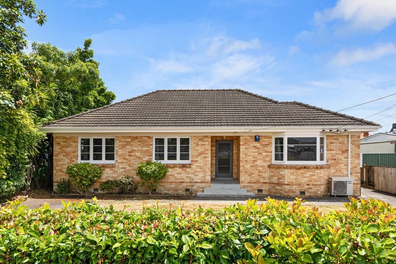 6 Howden Road, Fairfield, Hamilton - Carousel 2