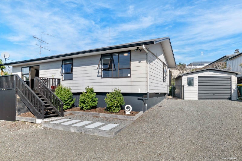 41 Gledstane Road, Stanmore Bay, Whangaparaoa - Carousel 1