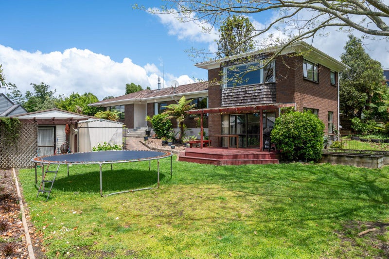 12 Buchanan Place, Sunnybrook, Rotorua - Carousel 1