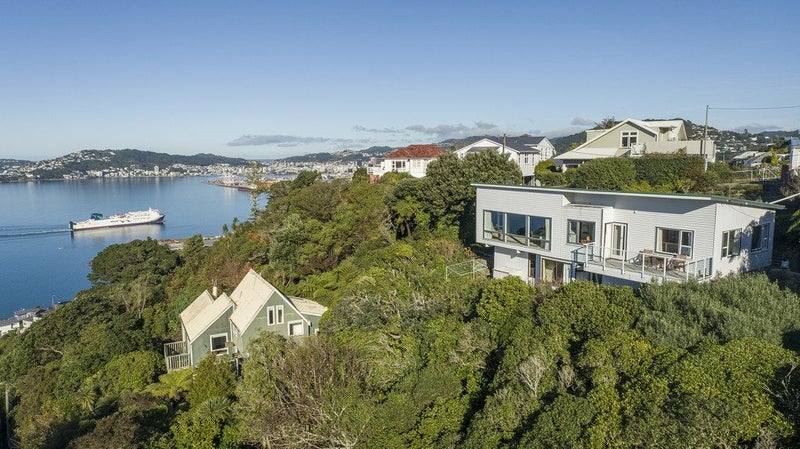 86 Calcutta Street, Khandallah, Wellington - Carousel 17