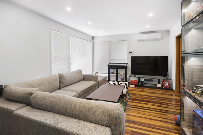 80 Sycamore Drive, Sunnynook, Auckland - Carousel 2