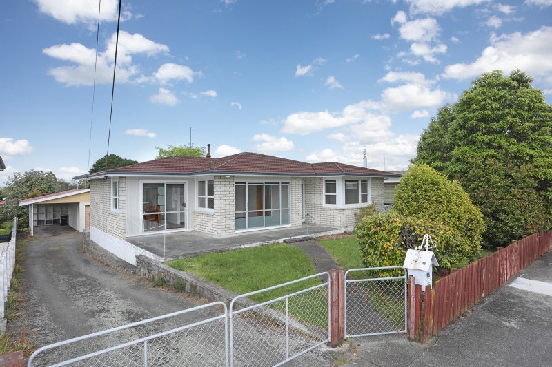 15 McClure Street, Feilding, Feilding - Carousel 1