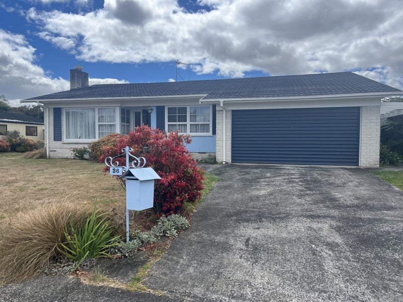 26 Bernard Street, Chedworth, Hamilton - Carousel 1