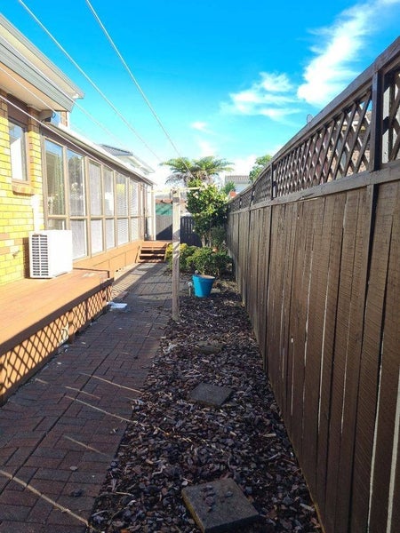 2/497 Blockhouse Bay Road, Blockhouse Bay, Auckland - Carousel 12