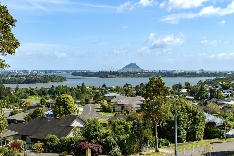 23 Galaxy Place, Welcome Bay, Tauranga - Carousel 2
