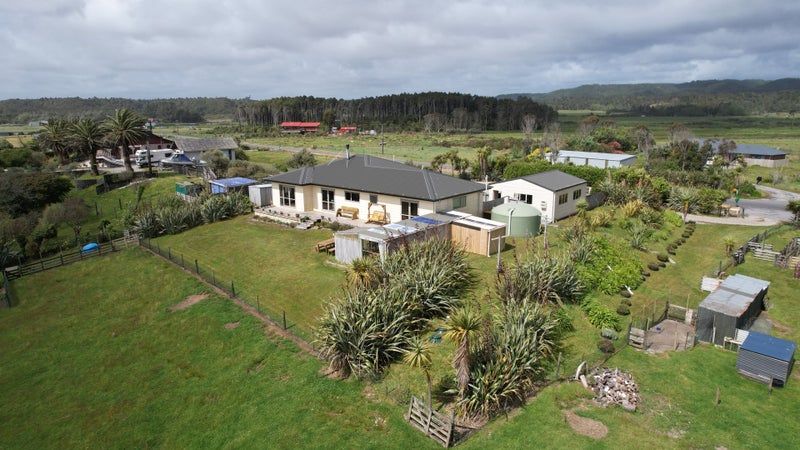 72 Havill Drive, Awatuna, Hokitika - Carousel 2