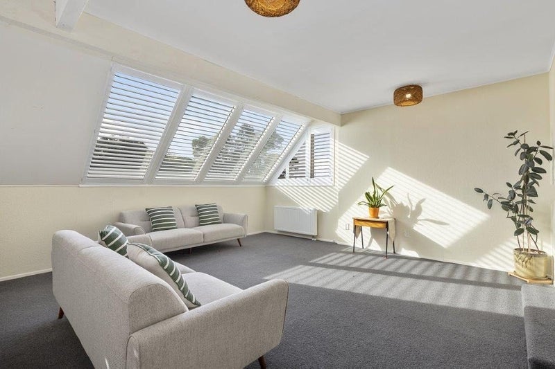 53 Jubilee Road, Khandallah, Wellington - Carousel 2