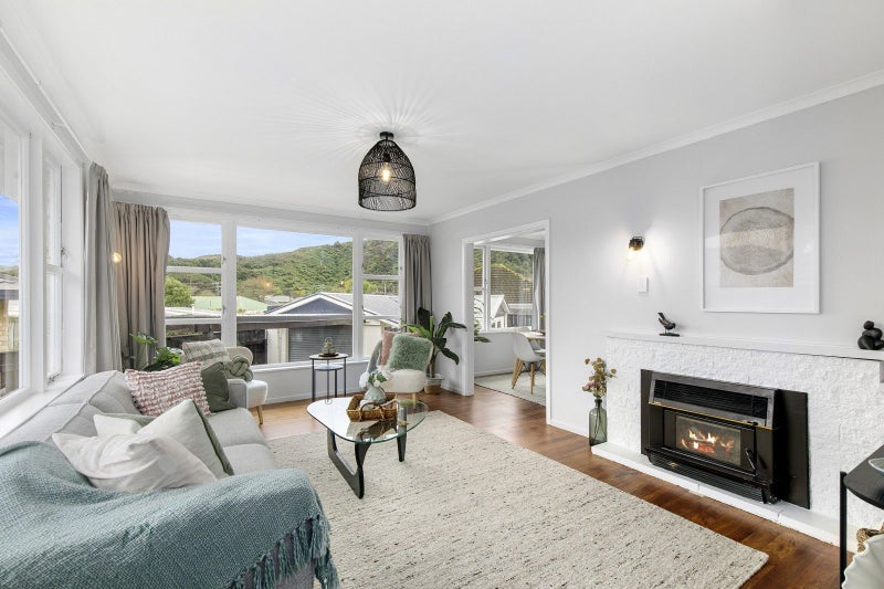 2 Bella Grove, Naenae, Lower Hutt - Carousel 1