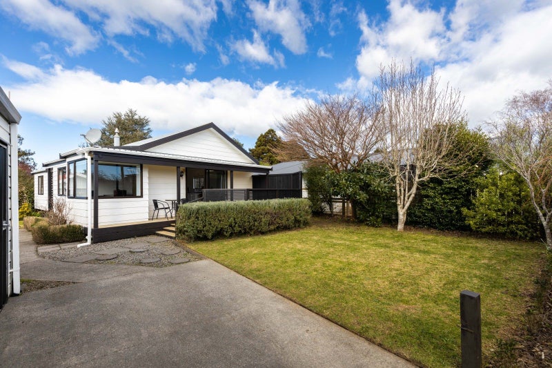 517 Mangorei Road, Highlands Park, New Plymouth - Carousel 1