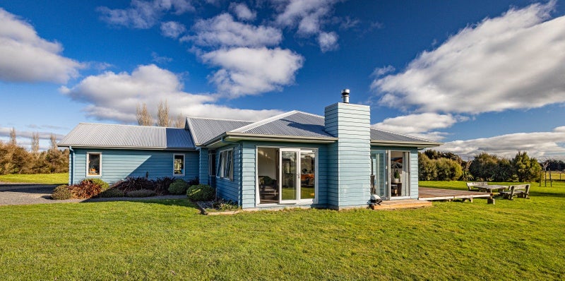 129 Burns Street, Ohakune - Carousel 1