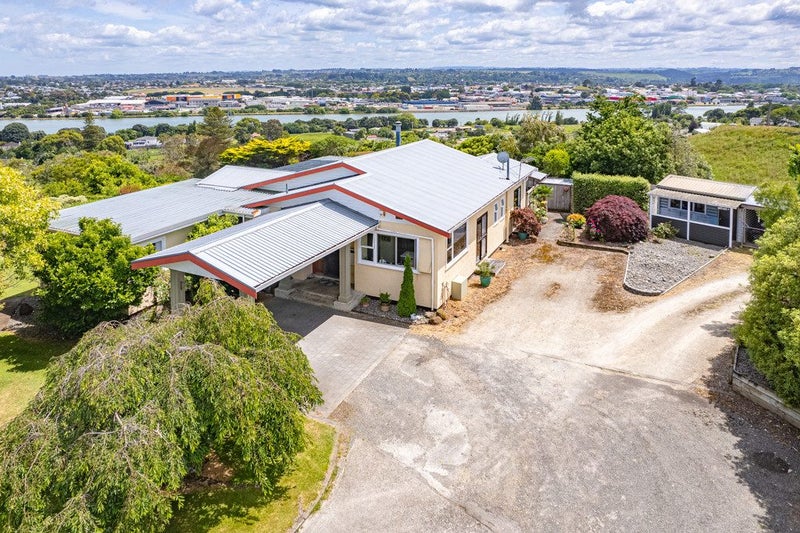 129 Putiki Drive, Putiki, Whanganui - Carousel 2