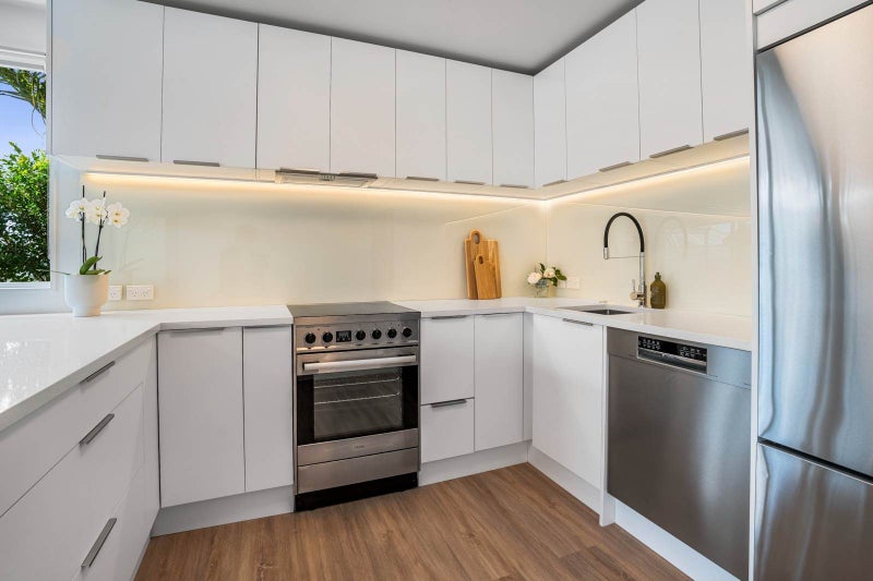 5/27 Wallace Street, Herne Bay, Auckland - Carousel 2