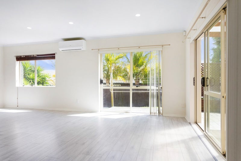 7 Ksenia Drive, Flat Bush, Auckland - Carousel 2