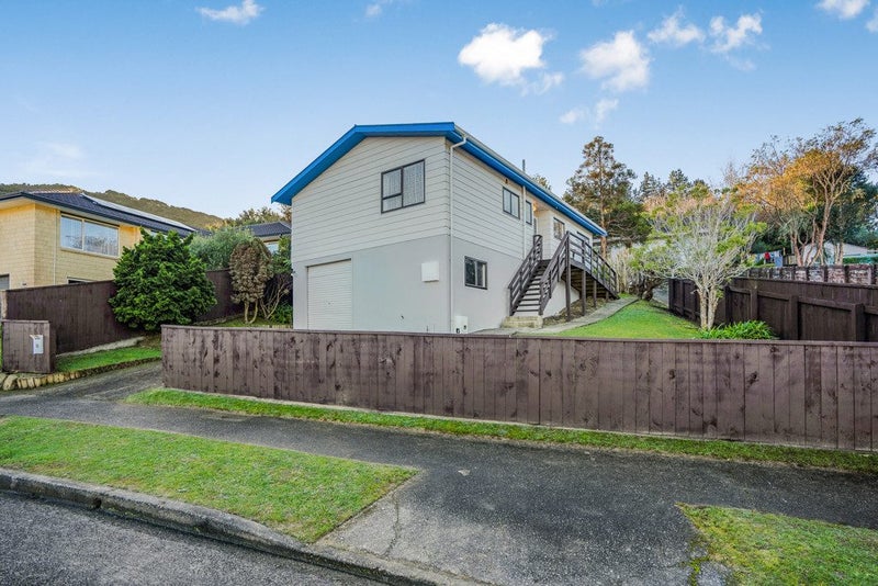 18 Enfield Street, Wainuiomata, Lower Hutt - Carousel 21