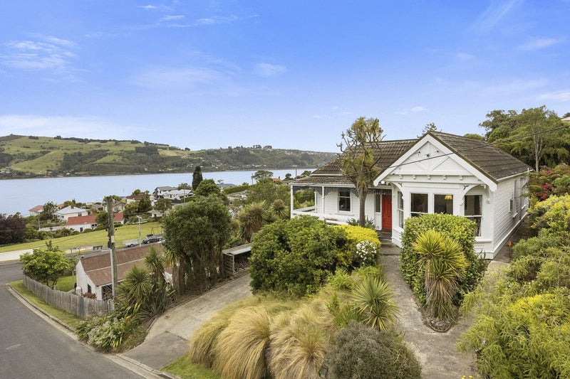 1 Seddon Street, Ravensbourne, Dunedin - Carousel 1