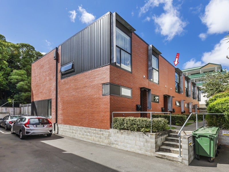 8/21 Rugby Street, Mount Cook, Wellington - Carousel 1