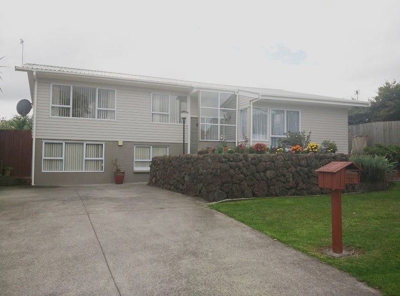 10 Rangitiki Crescent, Lynfield, Auckland - Carousel 1