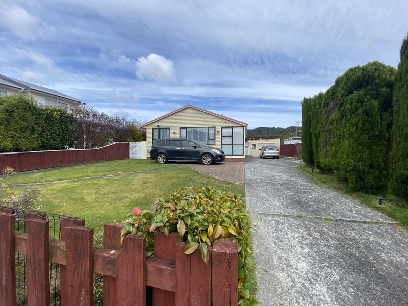 5 Kairanga Crescent, Wainuiomata, Lower Hutt - Carousel 2