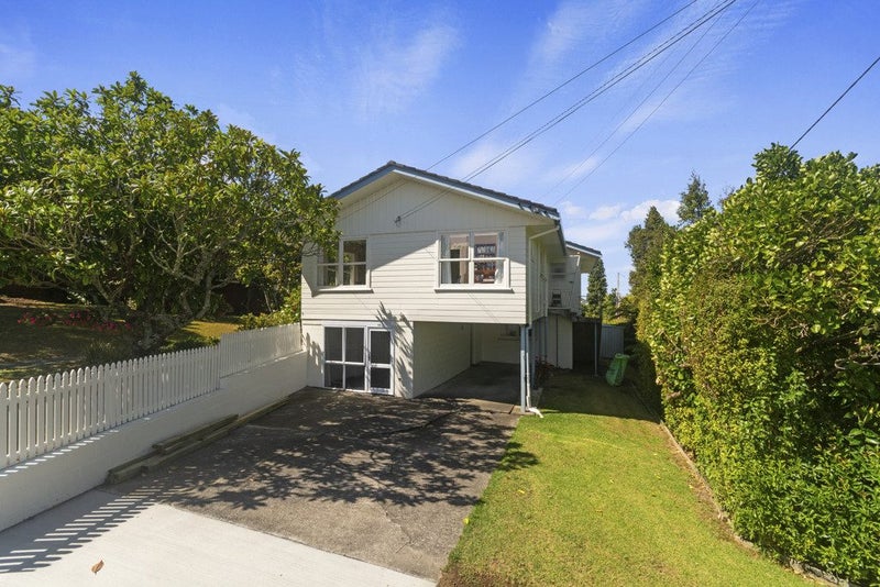 23 Merchant Avenue, Te Atatu South, Auckland - Carousel 1
