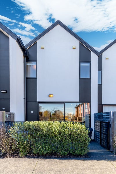 21/17 Warwick Street, Richmond, Christchurch - Carousel 1