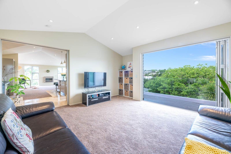 44B Nigel Road, Browns Bay, Auckland - Carousel 1