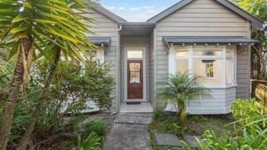 3 Aitken Terrace, Kingsland, Auckland - Carousel 1
