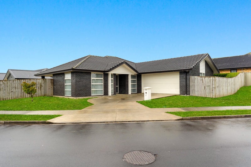 6 Dumas Place, Rosehill, Papakura - Carousel 1