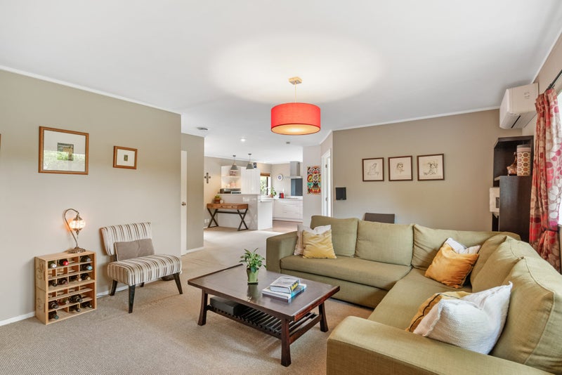 6 Merino Avenue, Somerville, Manukau - Carousel 2