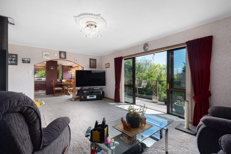 74 Kinmont Crescent, Kinmont Park, Mosgiel - Carousel 2