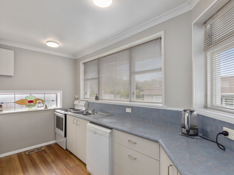 298 Stokes Valley Road, Stokes Valley, Lower Hutt - Carousel 2