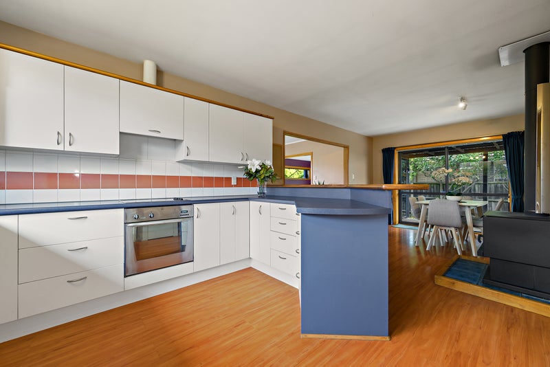 30 Sarabande Avenue, Redwood, Christchurch - Carousel 2