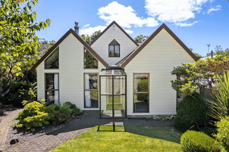 40 Glenross Street, Glenross, Dunedin - Carousel 1