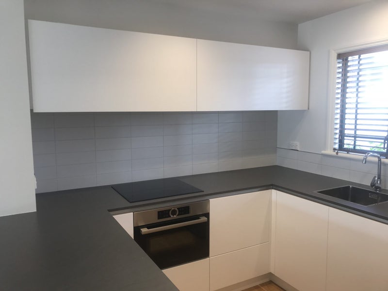 4/31 Marriner Street, Sumner, Christchurch - Carousel 2