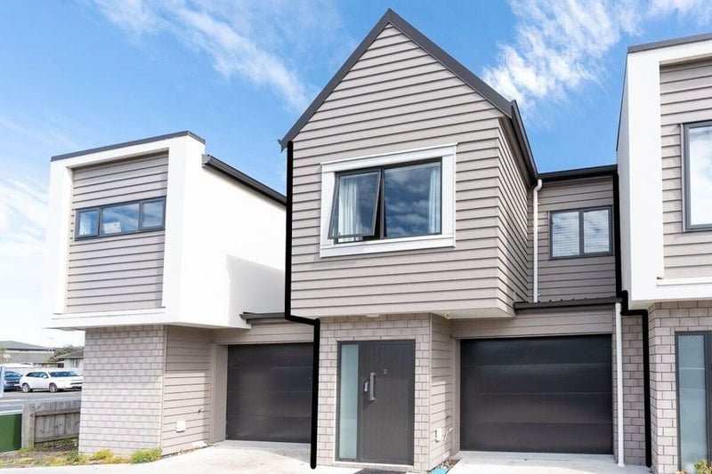 2/188 Massey Street, Frankton, Hamilton - Carousel 1