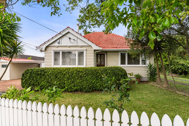 1/165 Birkdale Road, Birkdale, Auckland - Carousel 21