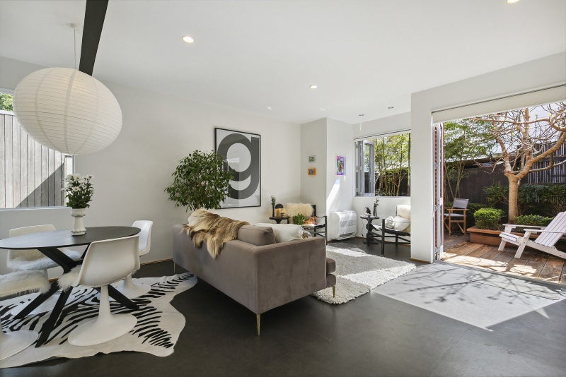 3B Telford Terrace, Oriental Bay, Wellington - Carousel 1