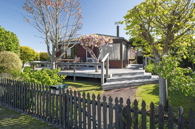 41 Ngamotu Road, Taupo - Carousel 1