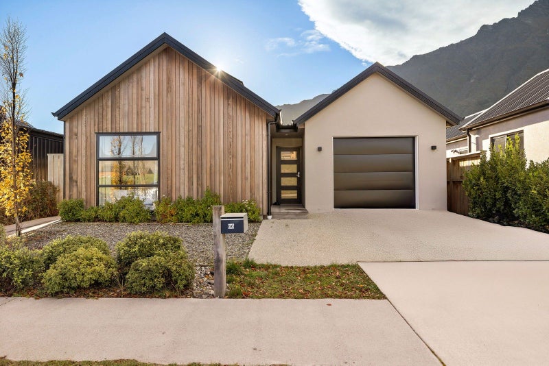 66 Muster Road, Jacks Point, Queenstown - Carousel 1