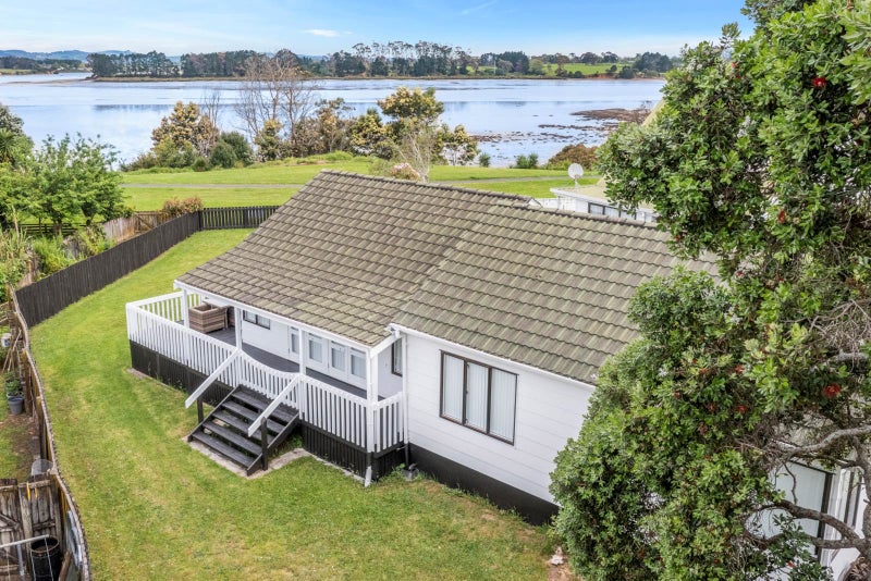 114 Carnoustie Drive, Wattle Downs, Auckland - Carousel 2