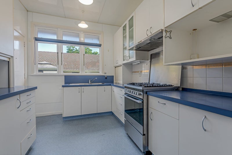 9 Chaytor Street, West End, Palmerston North - Carousel 2