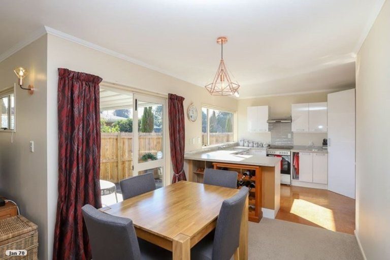 10 McNicol Street, Fairfield, Hamilton - Carousel 2