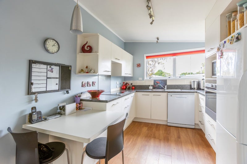 9 Salisbury Avenue, Tamatea, Napier - Carousel 2