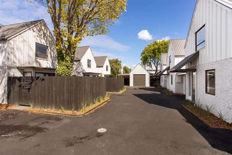 1/99A Mandeville Street, Riccarton, Christchurch - Carousel 10