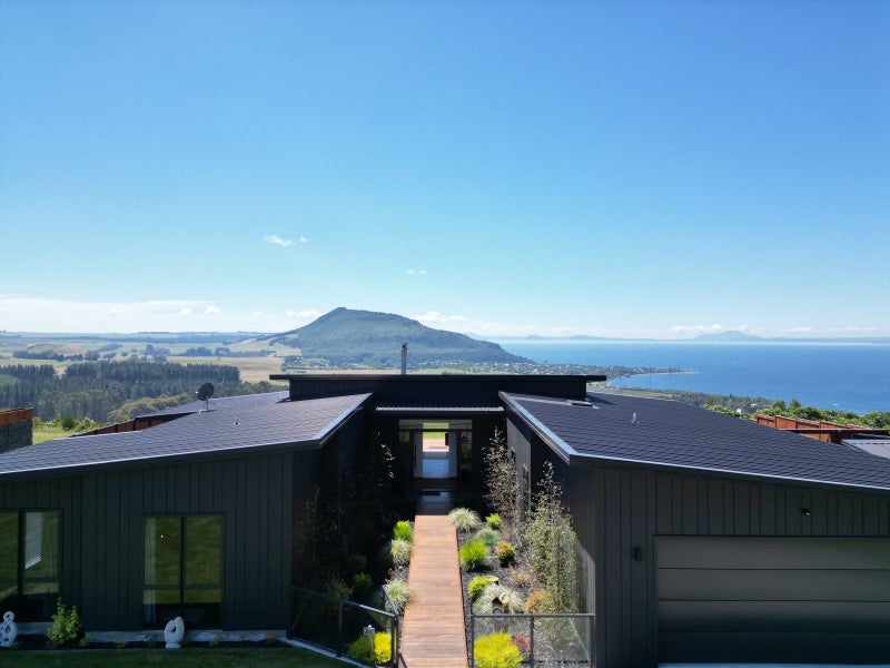 21 Rangikatea Road, Turangi - Carousel 2